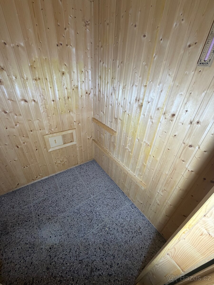 Finská sauna Knüllwald 182x152 - 10