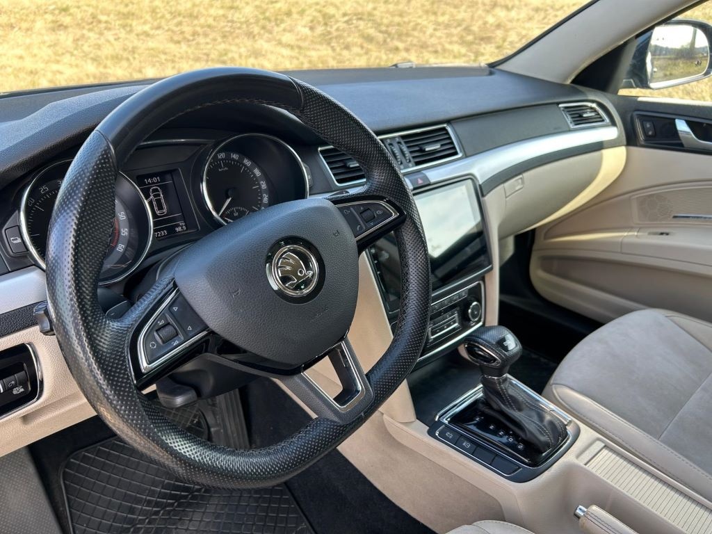 Škoda Superb 2.0 TDI DSG - 10