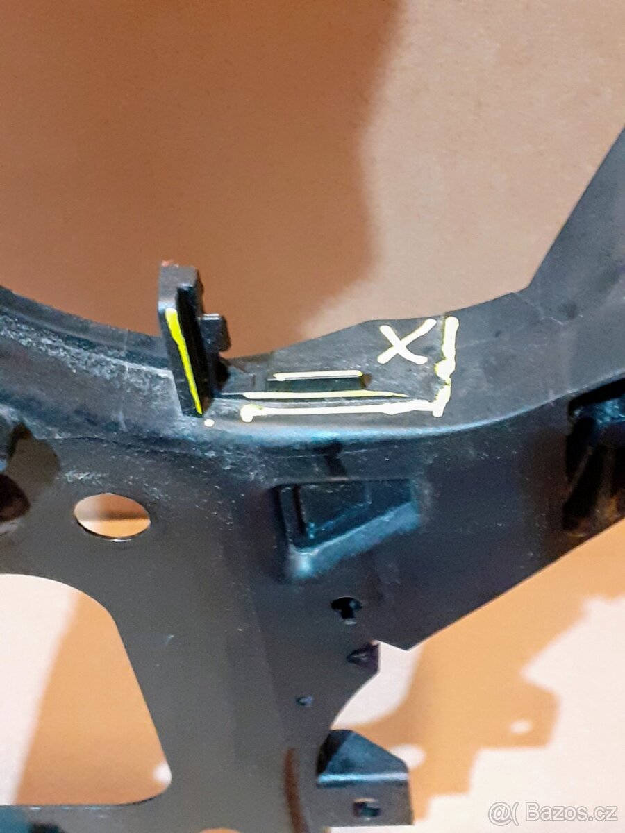 Stěna chladiče Kia X-Ceed III 64102-J7500 - 10