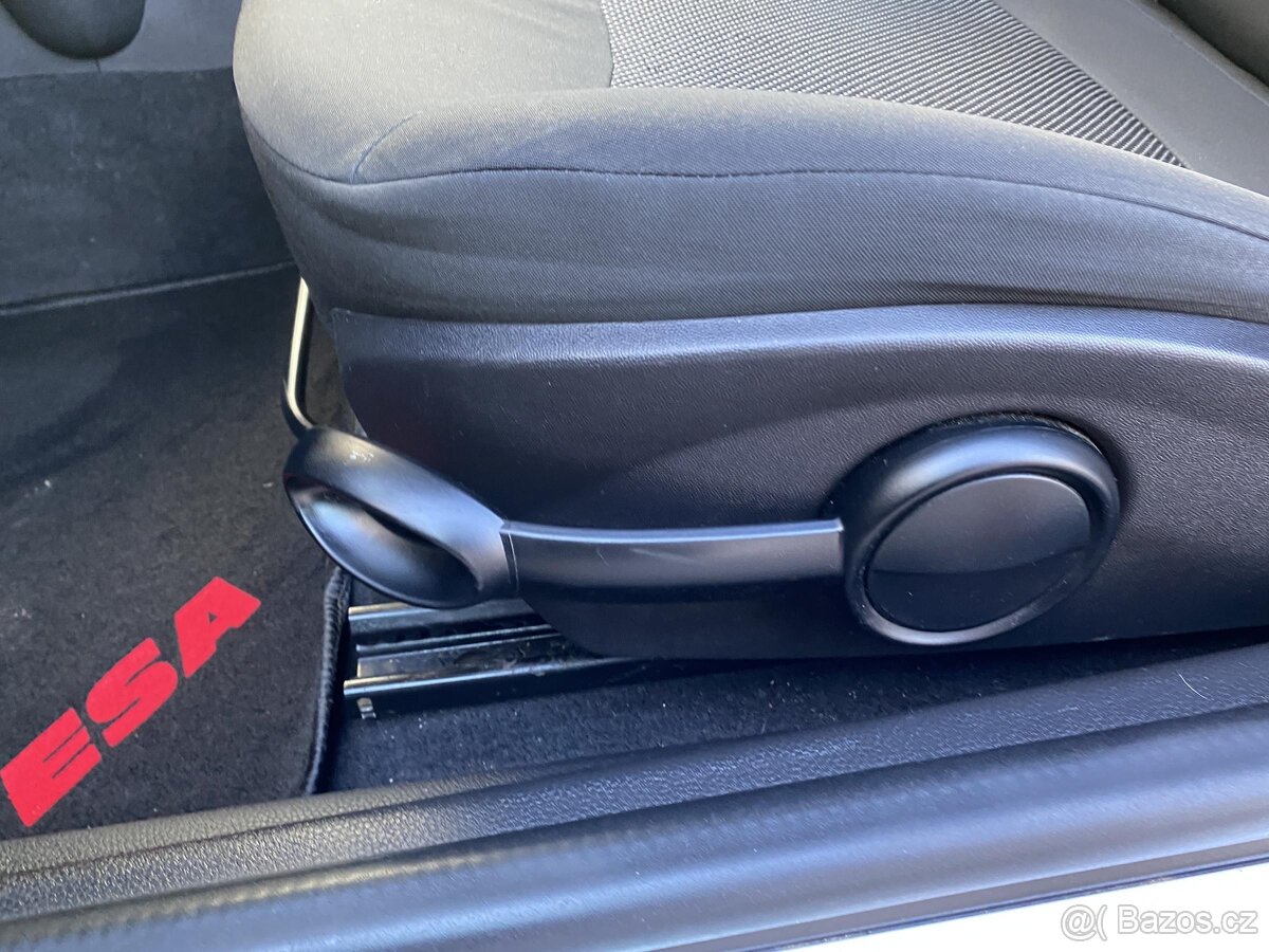 Mini Cooper 1.6i , 88 kW benzín, 2010 - 10