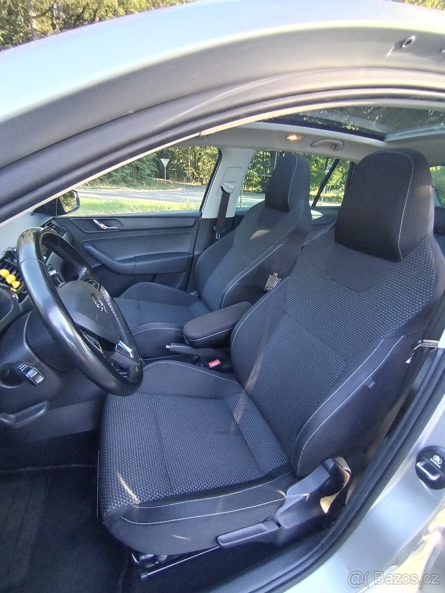 Škoda Rapid Spacebak 1,6 TDI - 10
