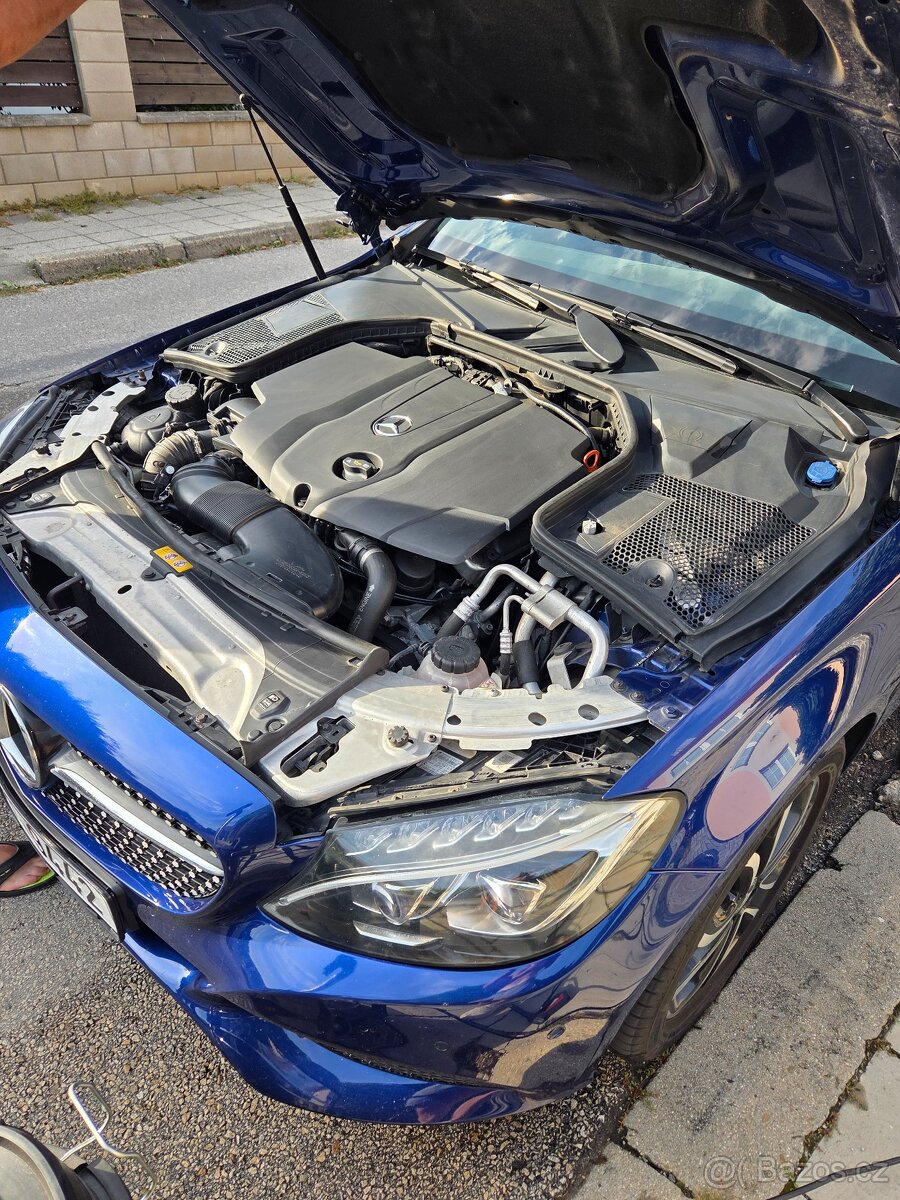 Mercedes C220 D kombi 125kw black edition - 10