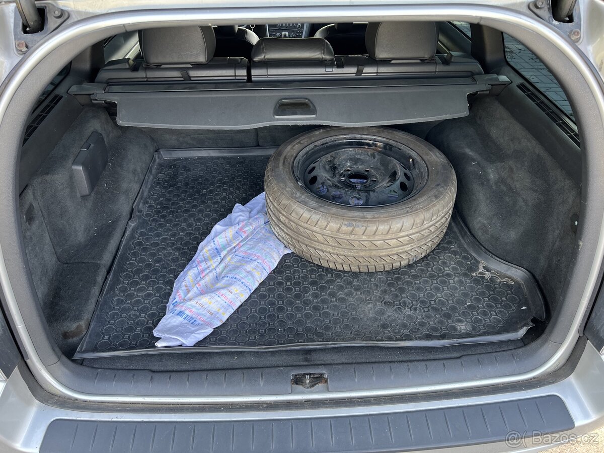 Volvo V70 D5 120kw ND - 10