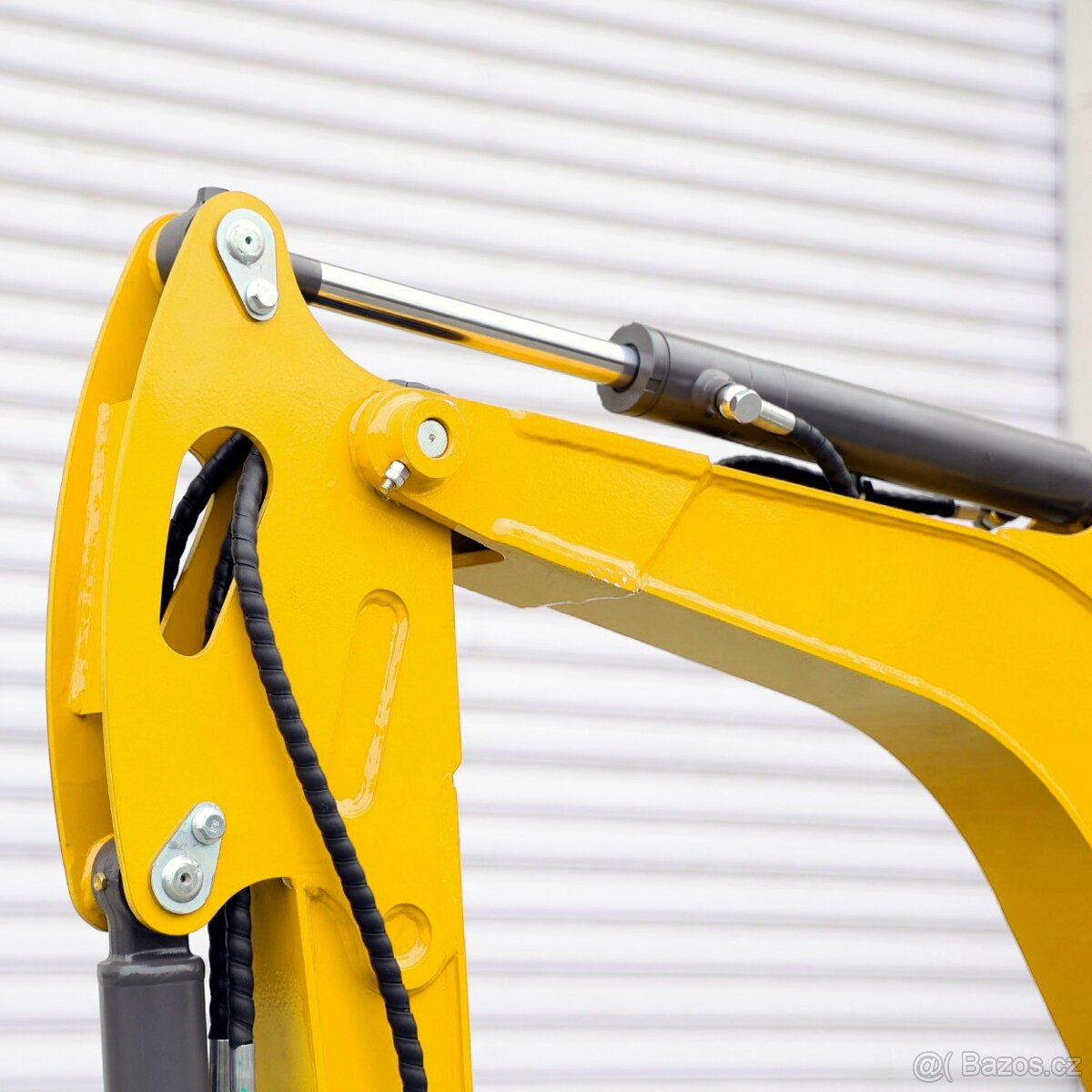 Minibagr 1,6t – Laidong 16kW, joysticky, hodně příslušenství - 10