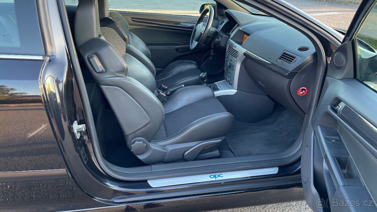 OPEL ASTRA GTC 2.0T OPC - 10