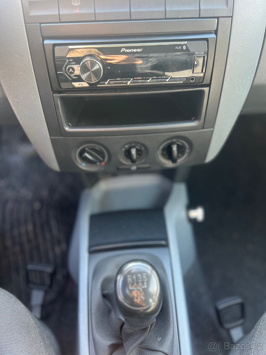 Prodám Škoda Fabia 1.2 MPI, r.v. 2004 - 10