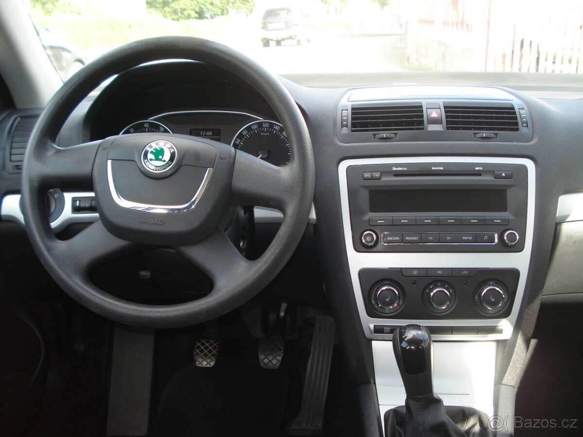 Škoda Octavia Kombi 1.4 TSI,SERVISKA,NOVÁ STK - 10