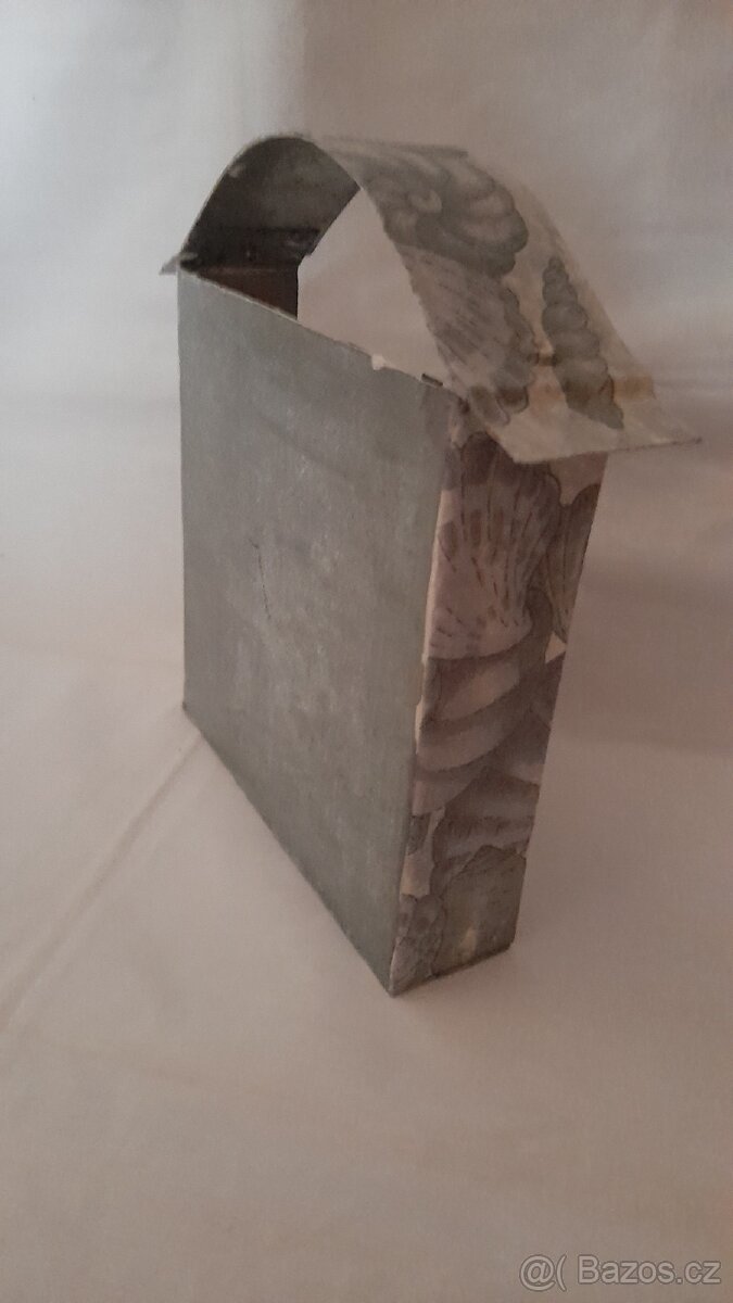 Věšák na klíče - 10