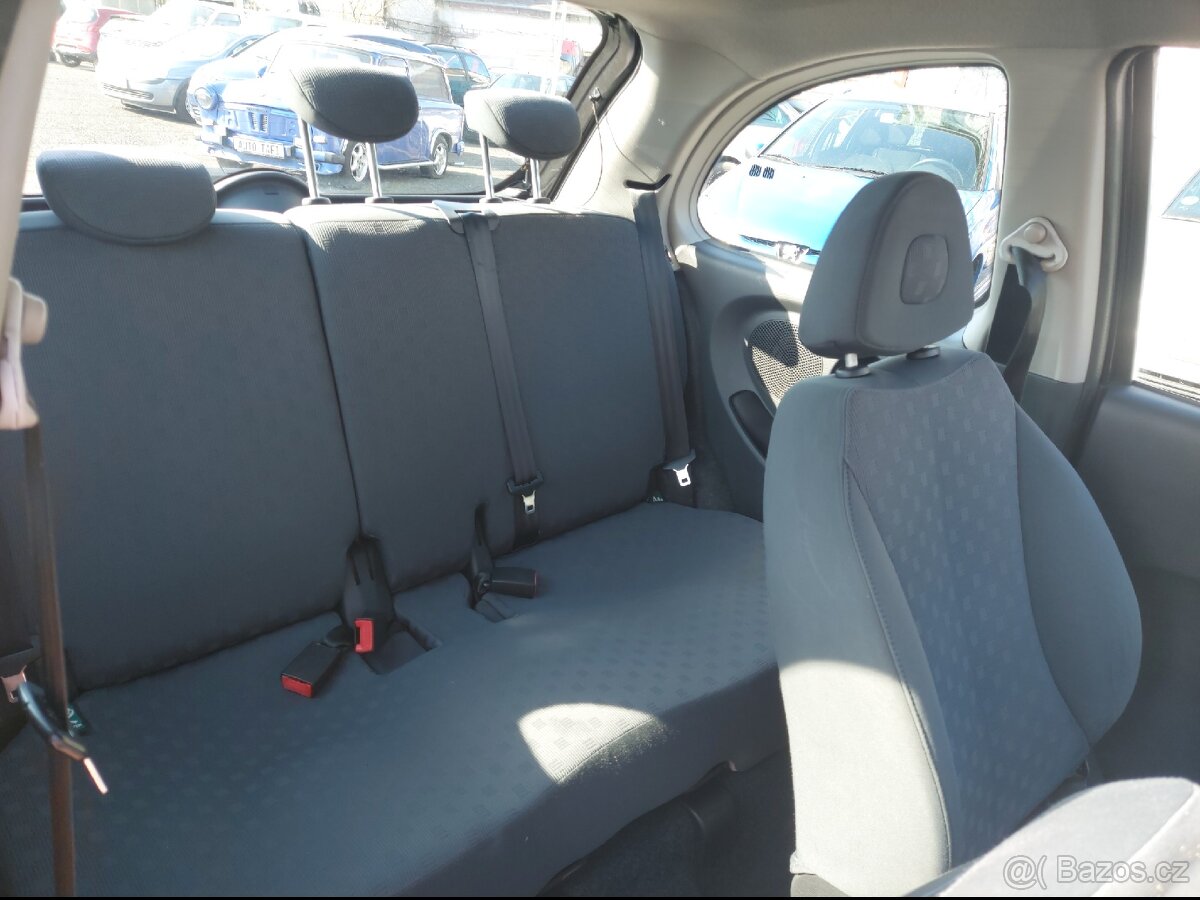 Nissan Micra 1.3i - 10