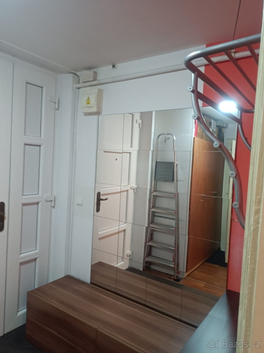 Prodej bytu 1+1 51m2 Střelecká, Hradec Králové - 10