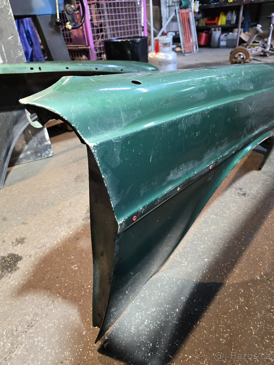 MERCEDES W108 W109 PŘEDNÍ BLATNÍKY PRAVÝ LEVÝ - 10