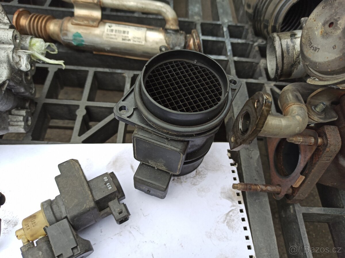 RENAULT 1.9 DCi 96kW F9QE8 - PŘÍSLUŠENSTVÍ MOTORU - 10