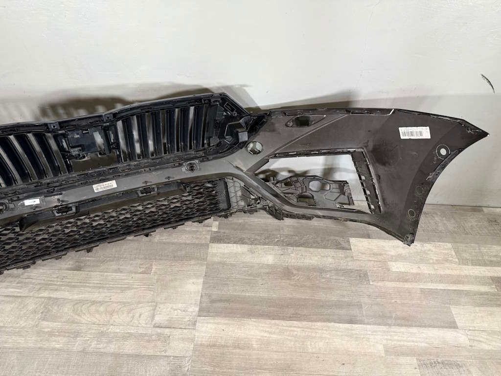 ŠKODA OCTAVIA 4 19-23 nárazník RS OST + 6xPDC 5E3807217F - 10