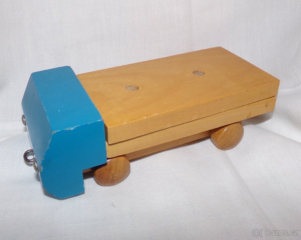 Staré dřevěné HRAČKY, VĚŽ, AUTO, NÁŘADÍ, LOUTKY, VESNICE - 10