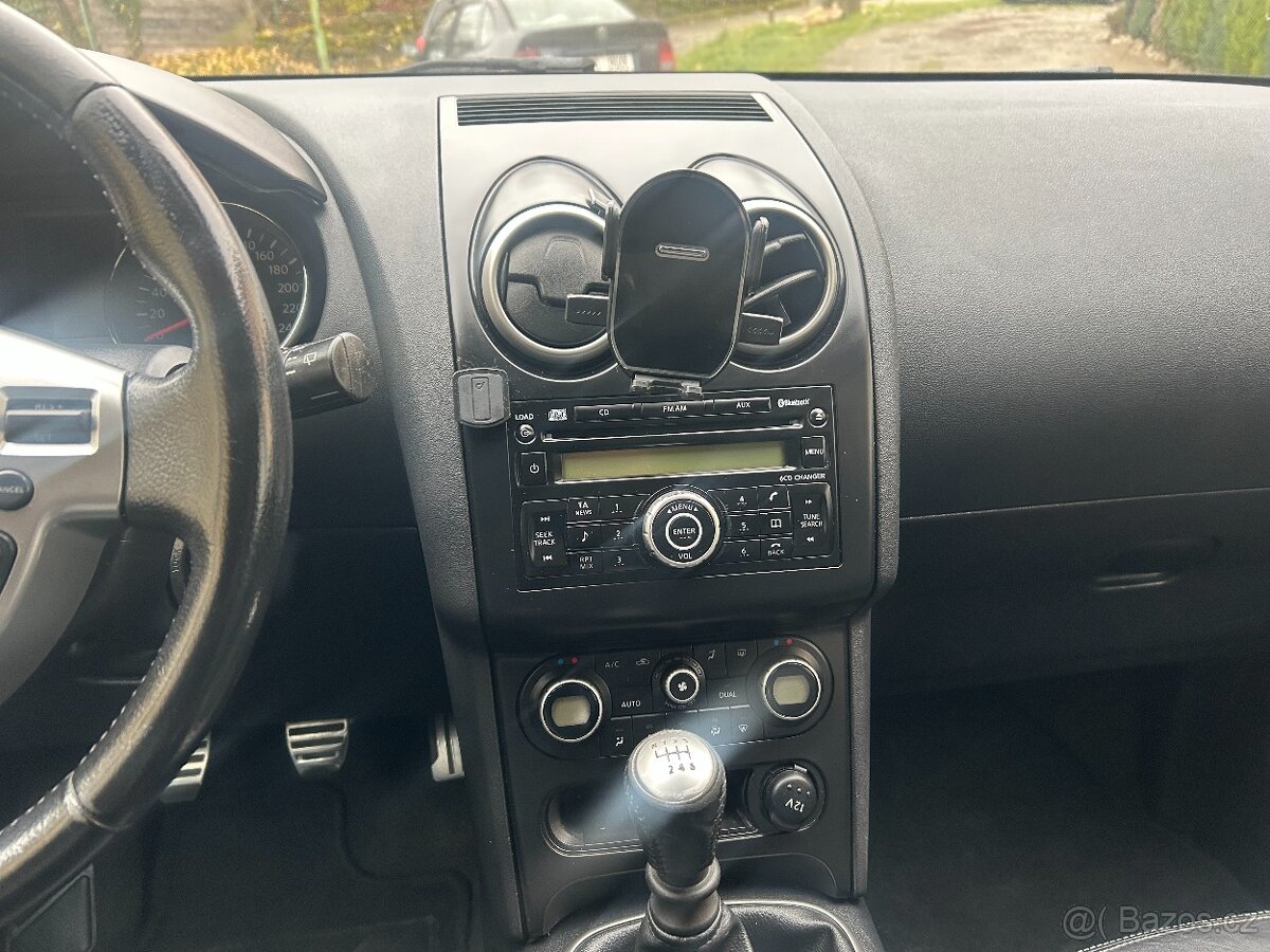 Nissan Qashqai 2.0 dCI - 10