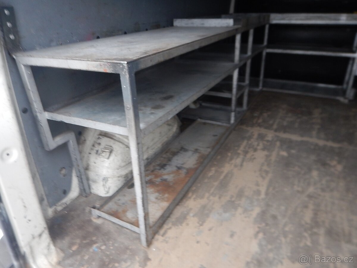 VW Transporter 2.5 TDI, 96 kW - 10