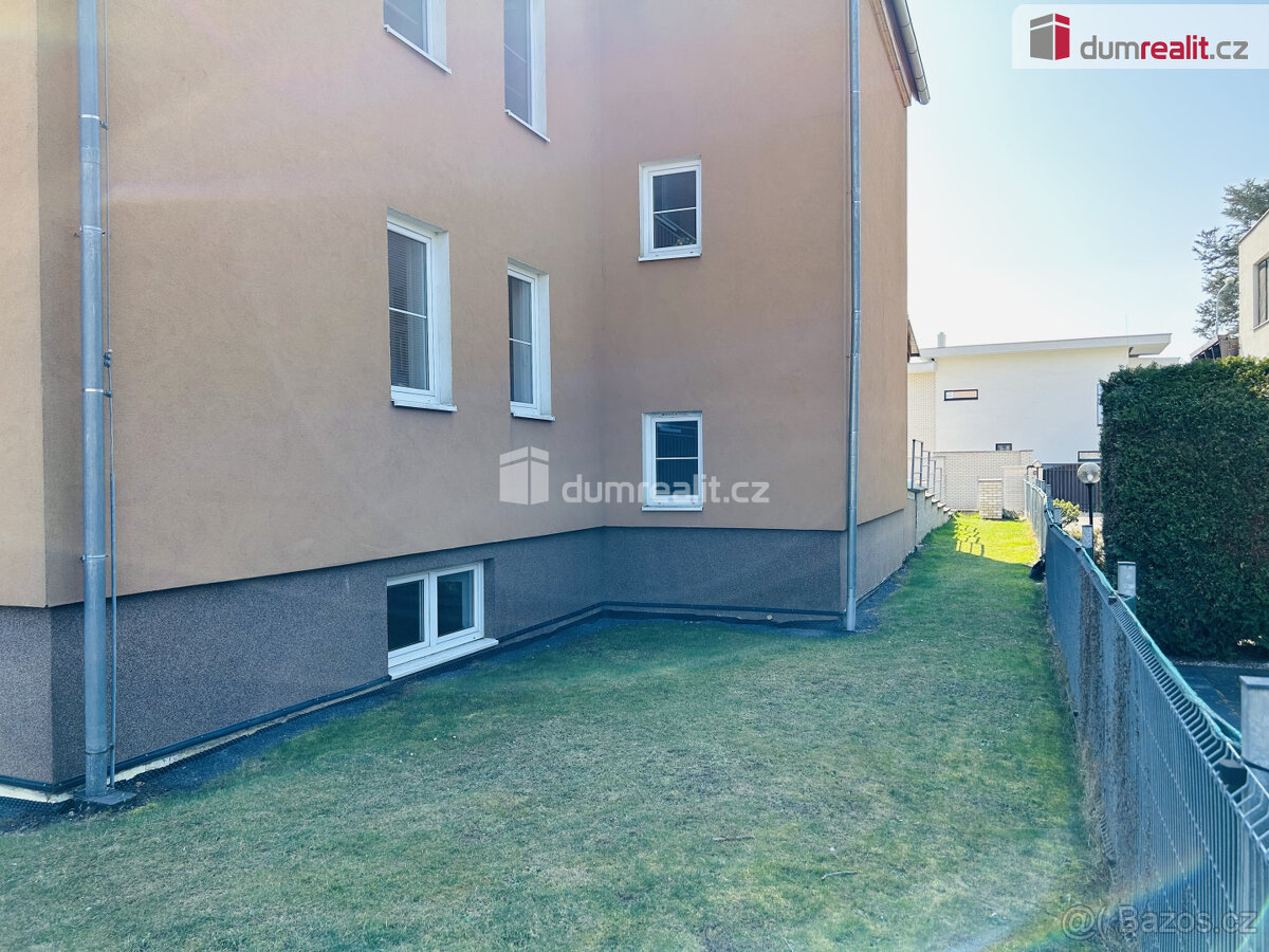 Prodej exkluzivního bytu o dispozici 2kk, výměře 66 m2, souč - 10