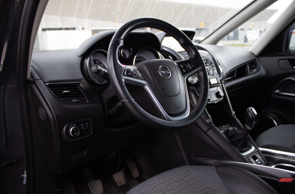 Opel Zafira 2013 - 10