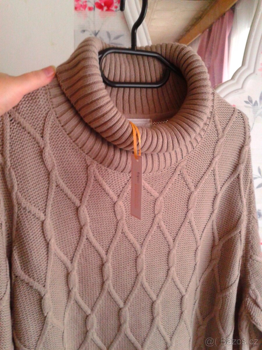 Dlouhý krásný svetr s rolákem 50/54 - 10