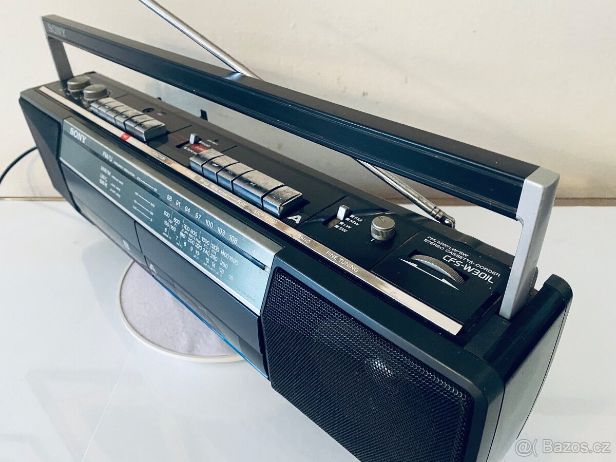 Radiomagnetofon Sony CFS-W30l, rok 1988 - 10