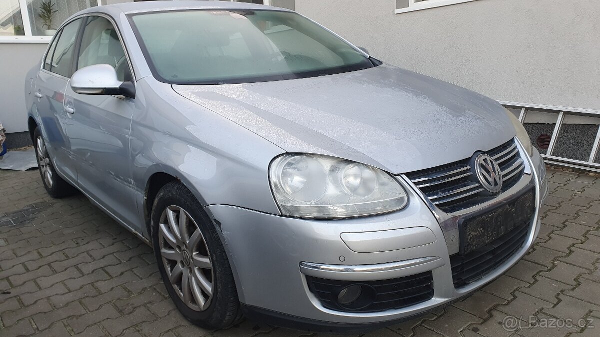 VW Golf 5, Jetta,Octavia 2, interiér, kapota aj. - 10