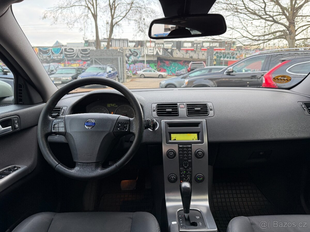 Volvo V50 D5 - 10