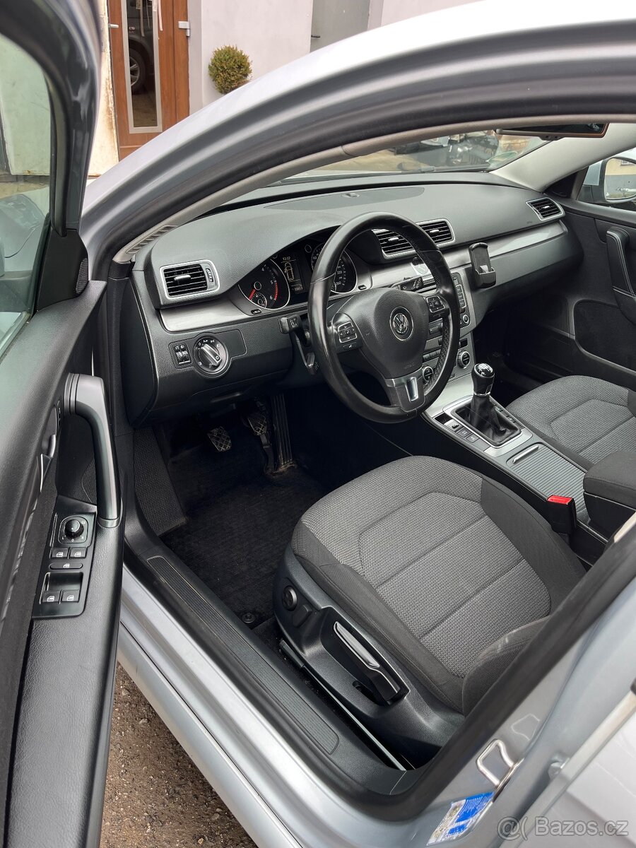 VW Passat B7 2.0 TDi 103kw Comfortline - 10