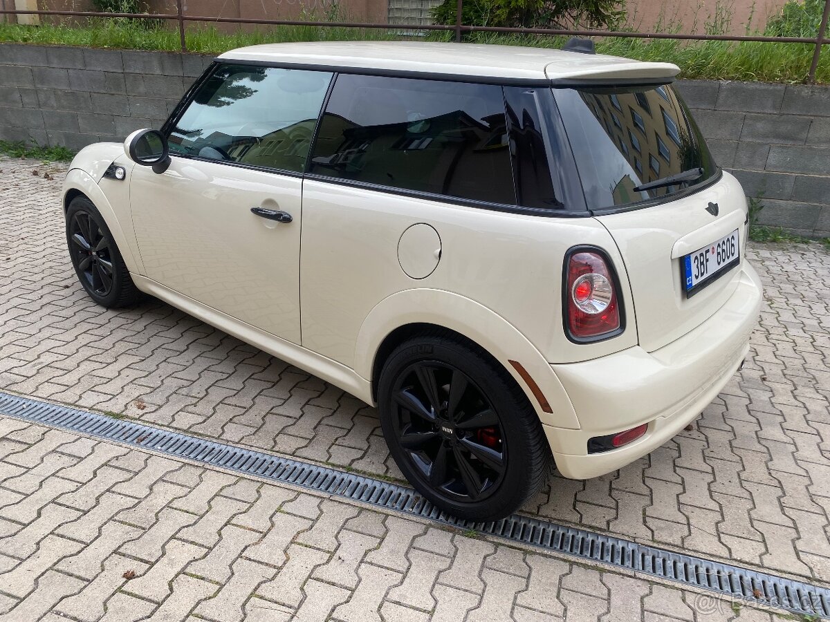 Mini Cooper 1,6D NAVI - 10