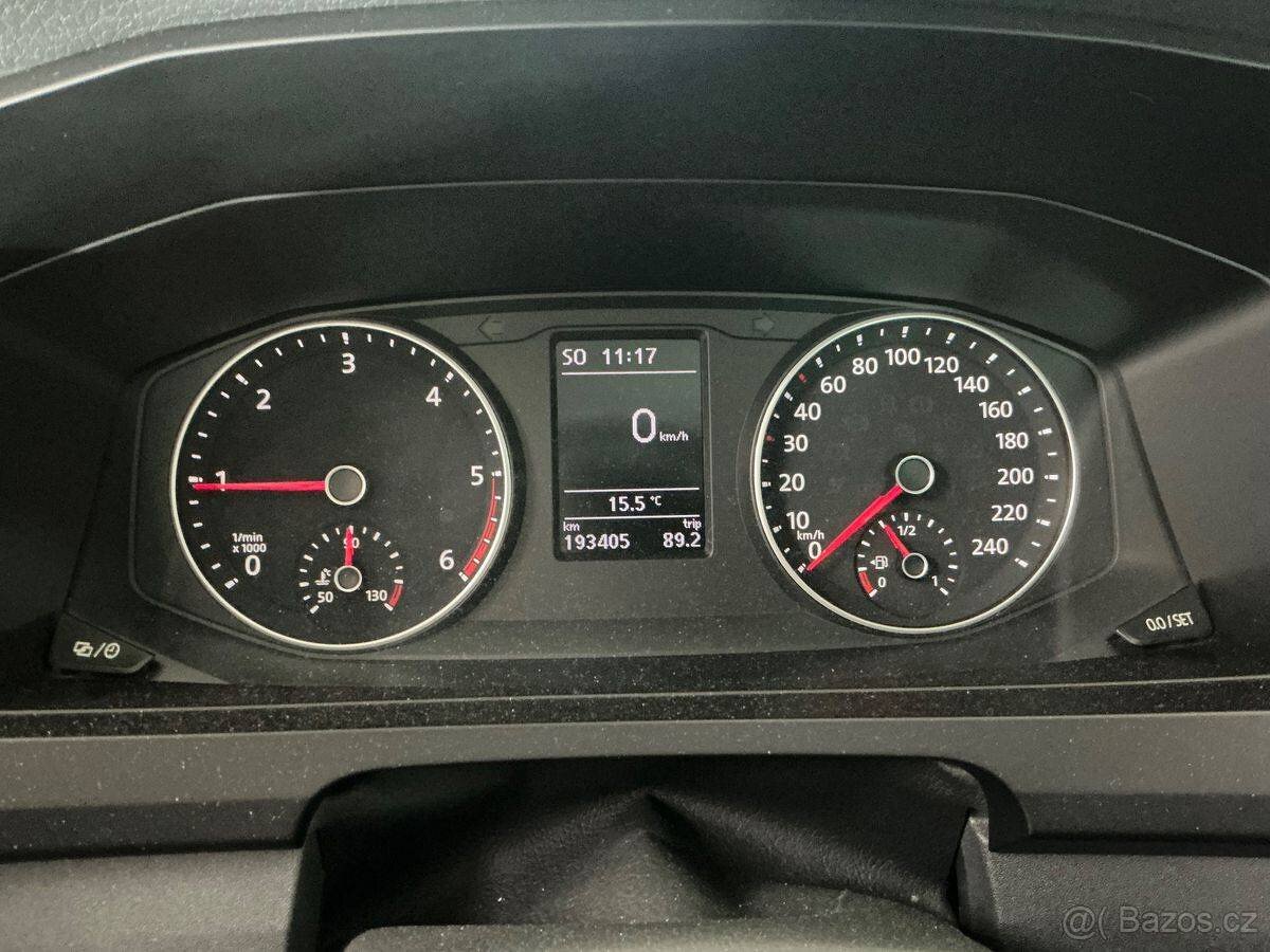 VW Multivan T6 2.0TDI 110kW,Serviska,2017,Navi,Digi.klima. - 10