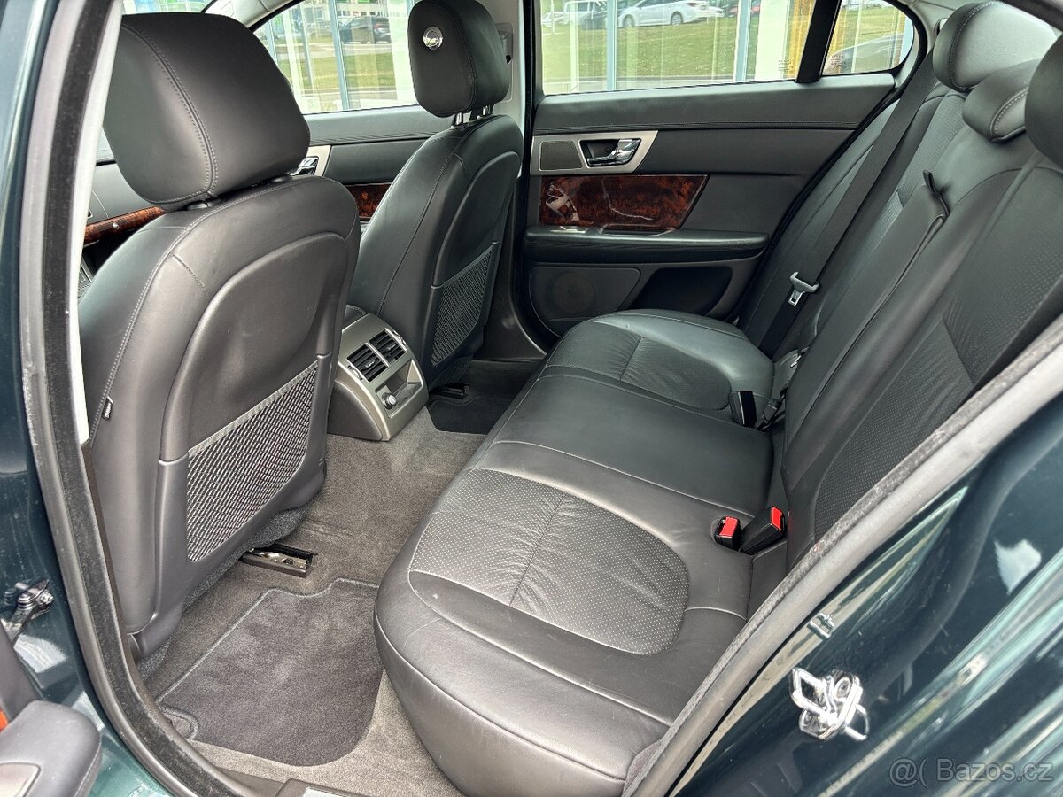 Jaguar XF 3.0D 177kW Automat - 10