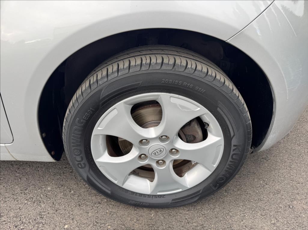 Kia Venga 1,6 (2013) - 10