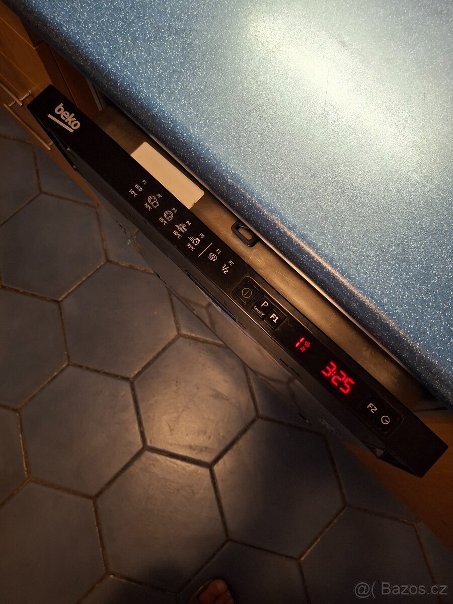 Myčka zn.Beko 45.cm - 10