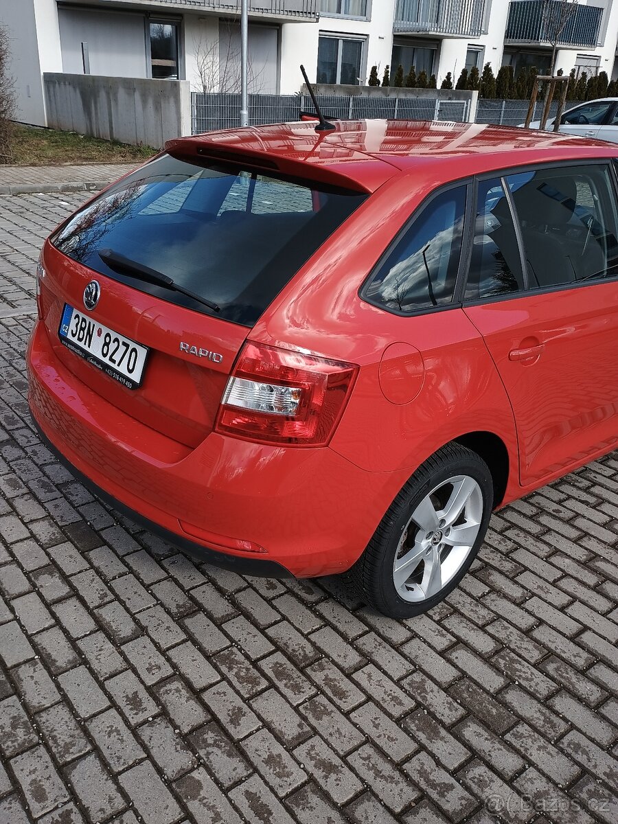 Škoda Rapid - 10
