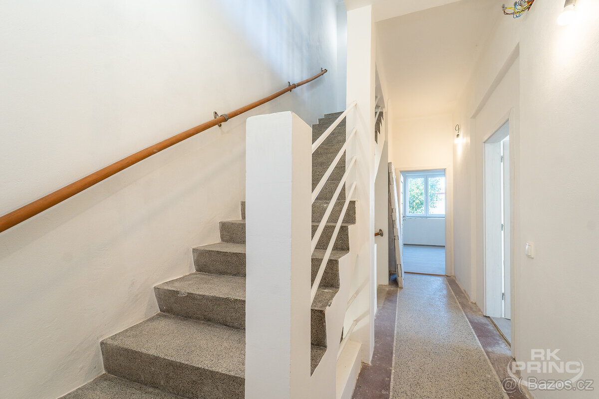 Dům, 7+kk, 180 m2, po rekonstrukci, pozemek 250 m2, Hlavenec - 10