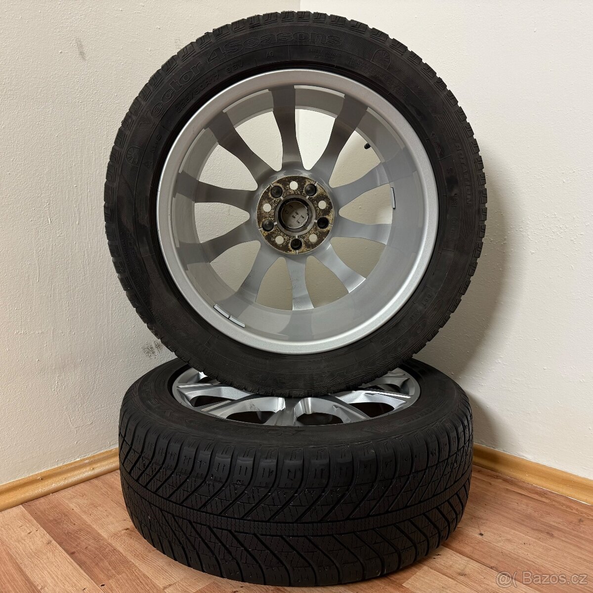 AUDI A4 B9 5x112 R17 ET38+CELOROČNÍ 225/50R17 5mm - 10