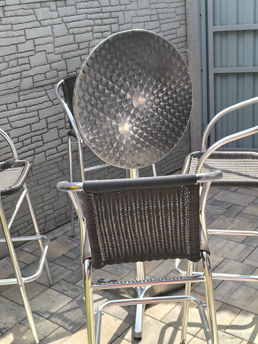 Prodám 4 barové židle + Vysoký kulatý stůl - 10