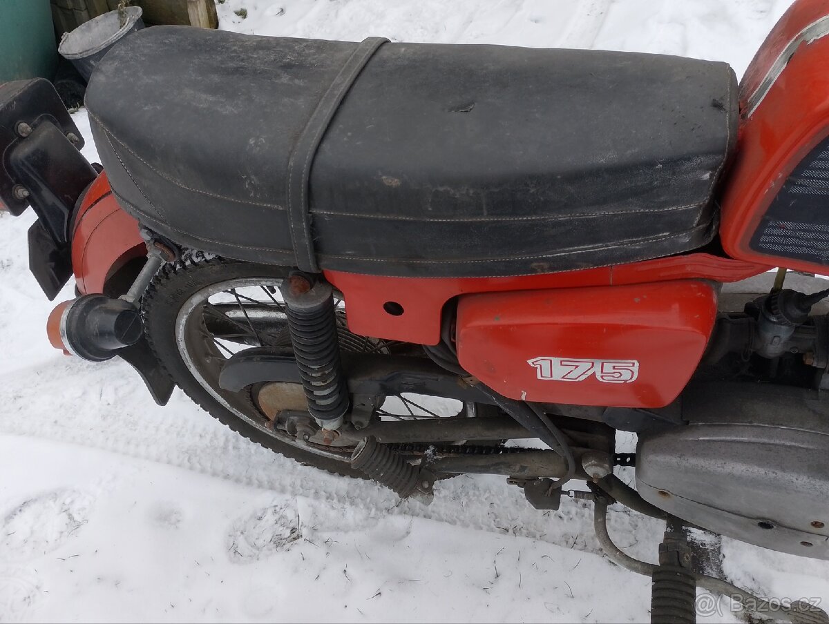 ČZ 175 s doklady - 10