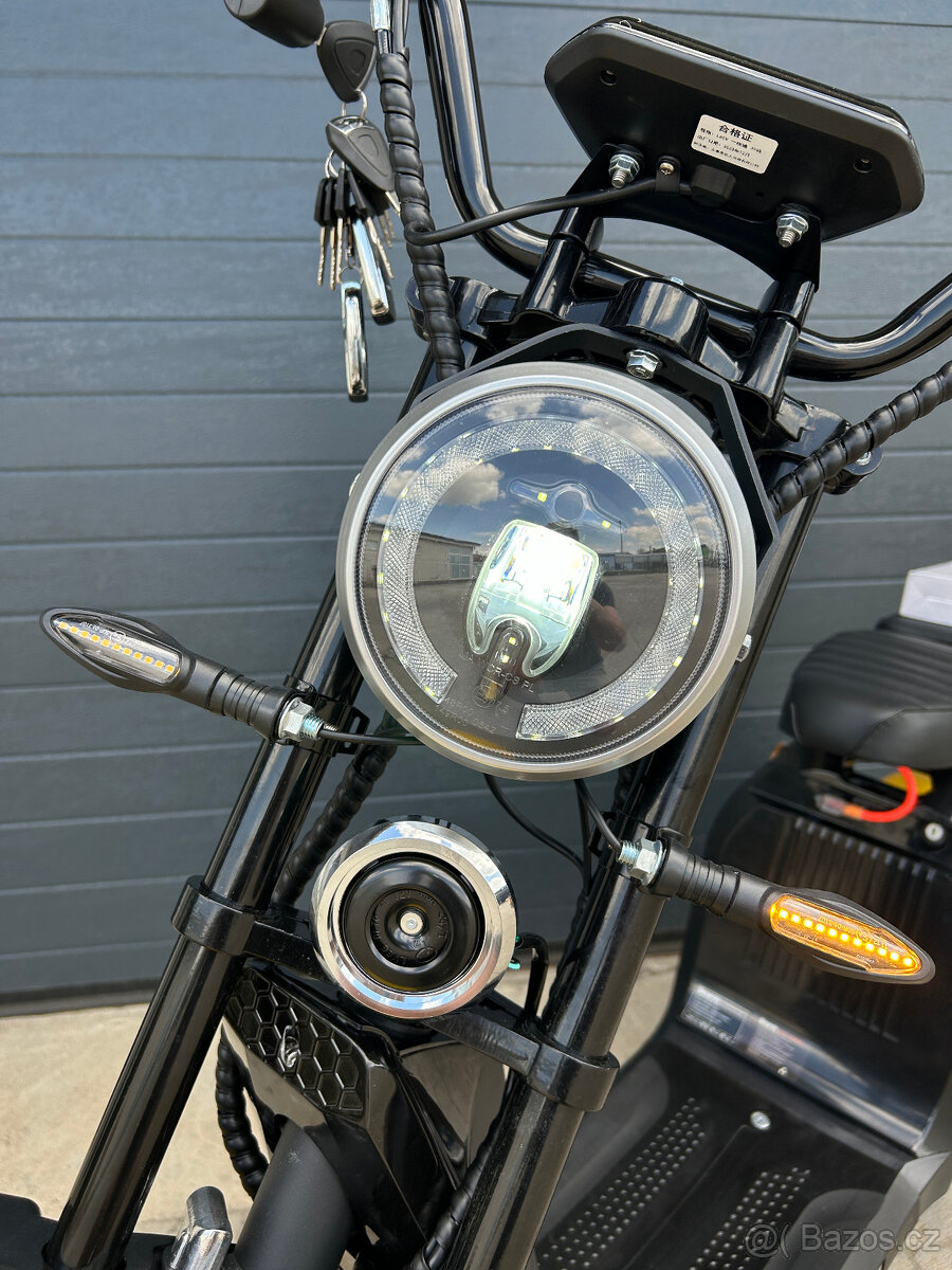 Elektrokoloběžka 2000W - 10