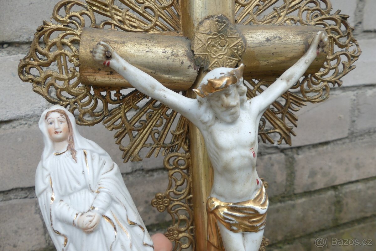 Starožitný kříž, domácí oltář s hodinami - 10