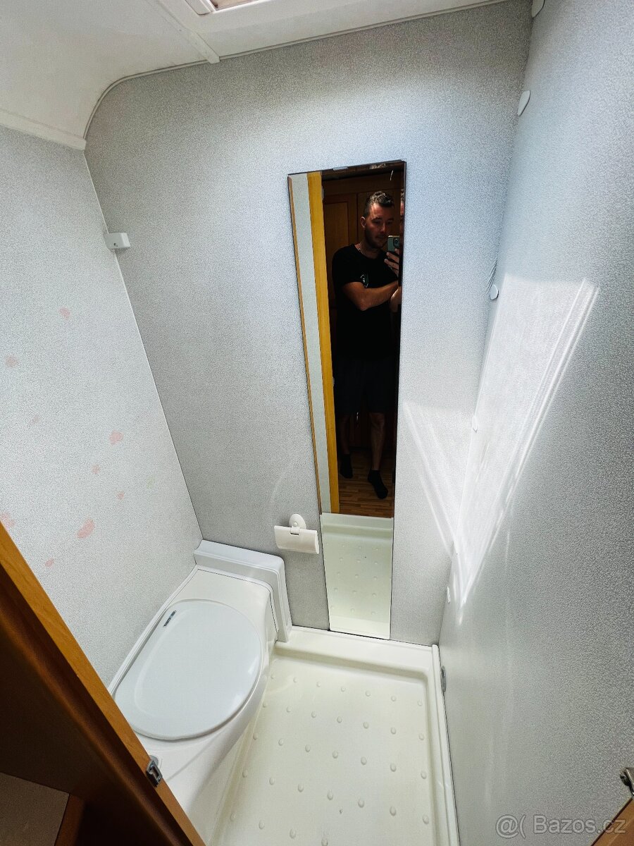 LMC Dominant 520HTe/VELKÁ KOUPELNA/R.V.2009/1.600KG/100KM/H - 10