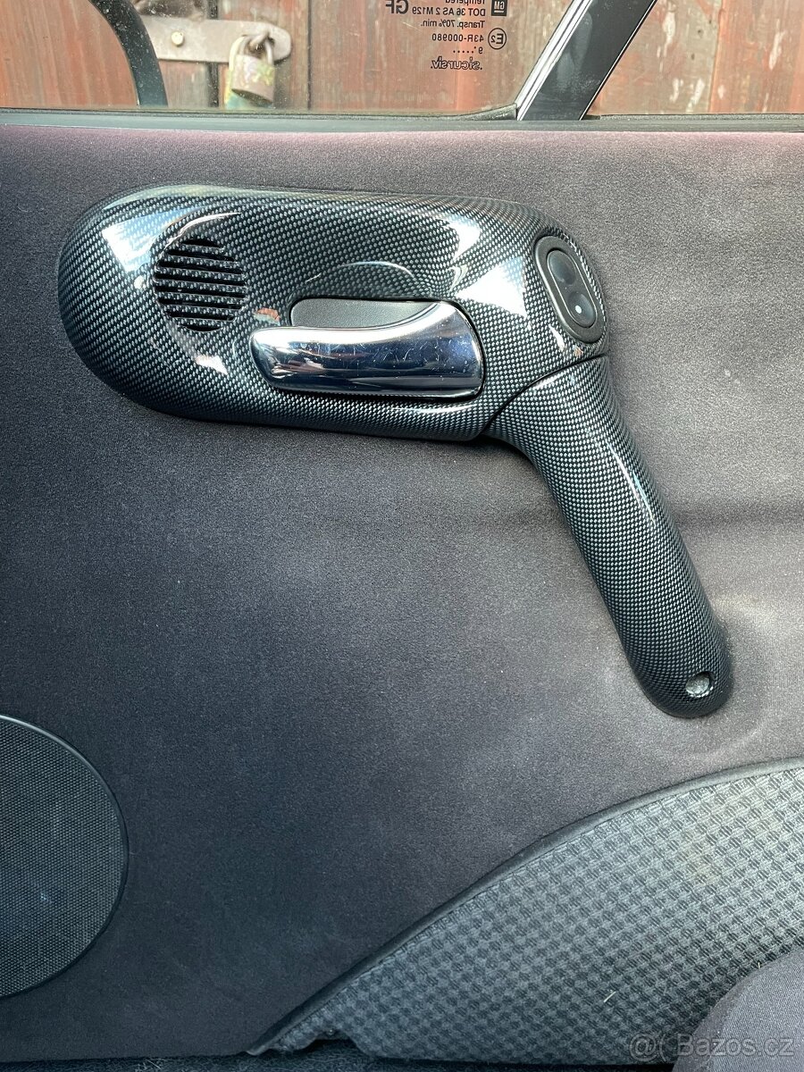 Opel Tigra ,,A" 1.4i 16V 66kW rok 2000 Náhradní díly - 10