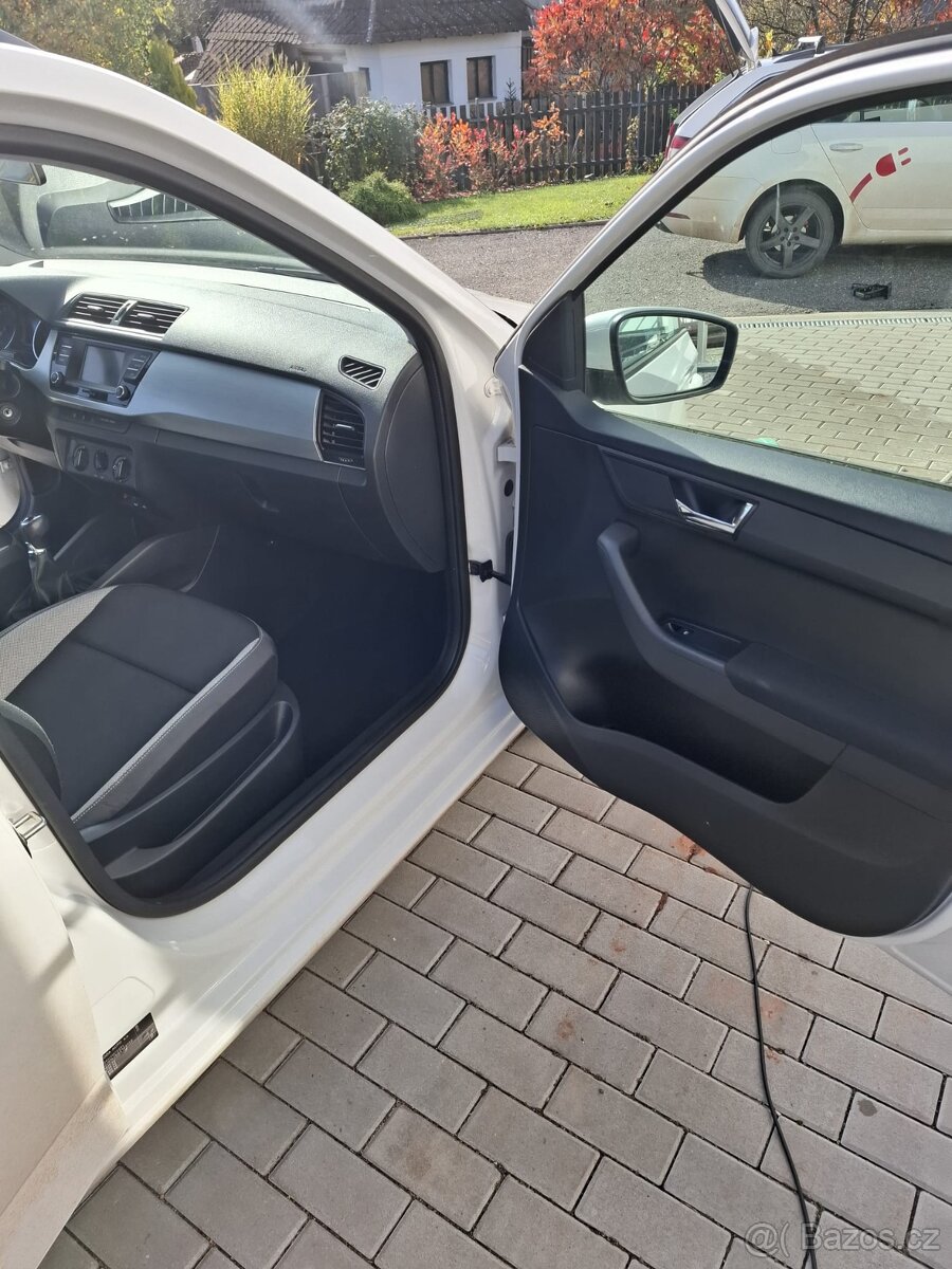 Prodám Škoda Fabia Combi AMB 1.4 TDI 66 KW. - 10