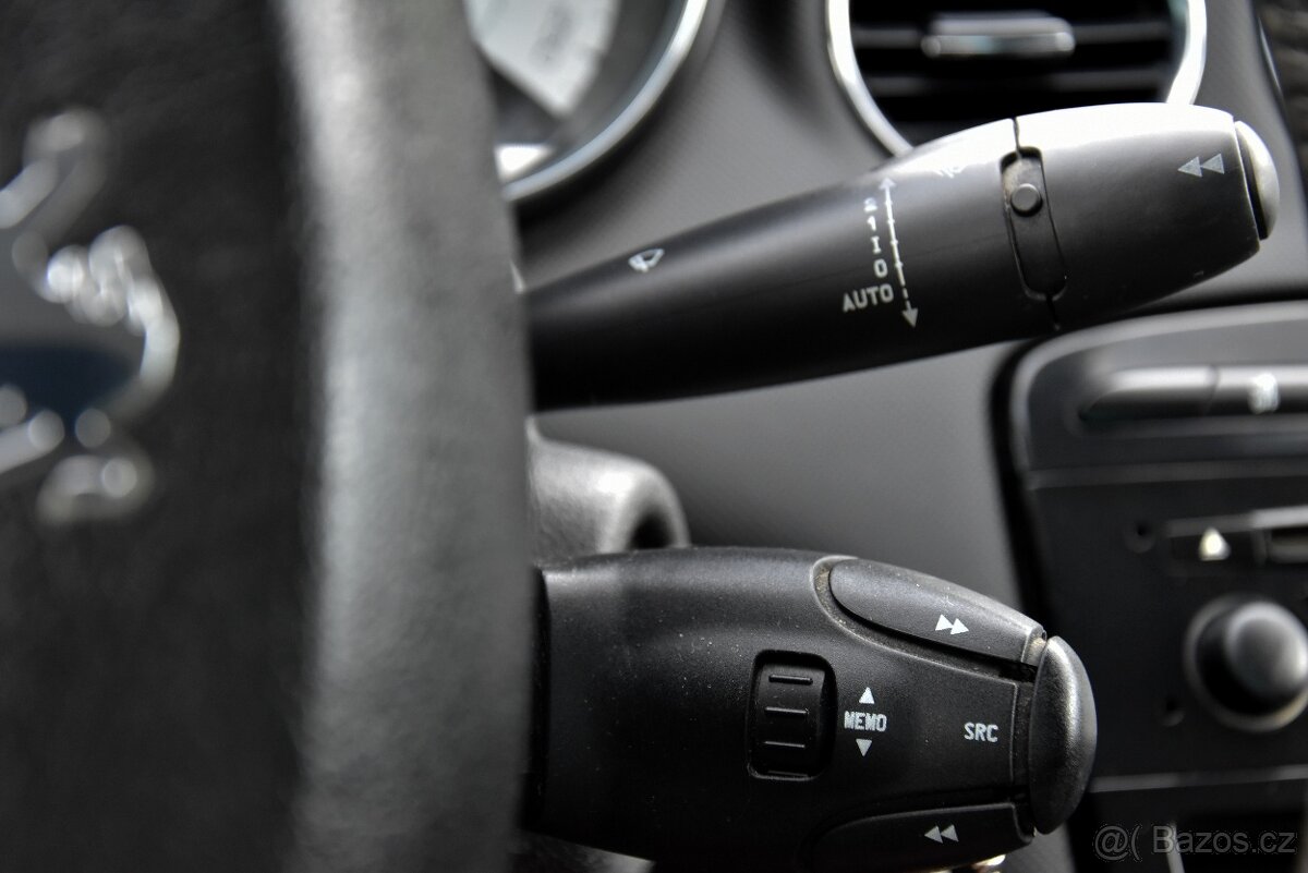 Peugeot 308 CC 2.0 HDi 6st manuál, D.KLIMA, TEMPOMAT, ALU 17 - 10