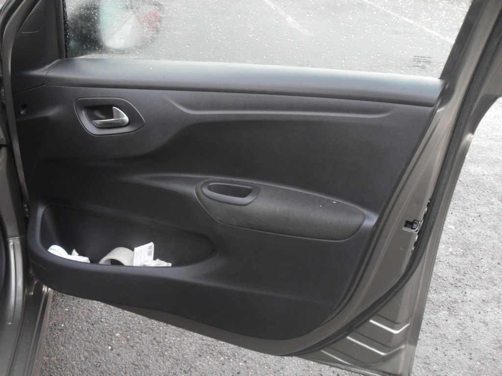 Peugeot 301 sedan 1,6benzin 85kw(116koní) - 10