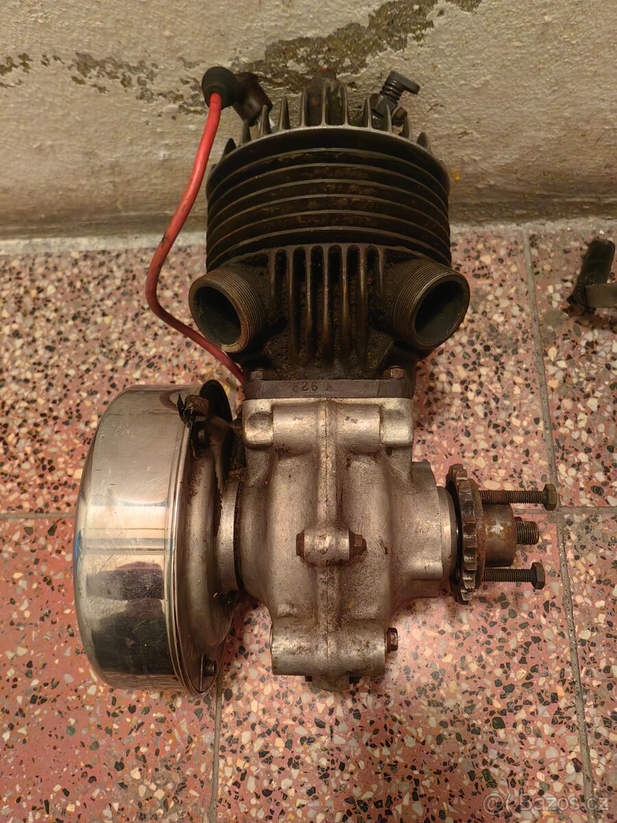 Jawa 250 speciál - 10