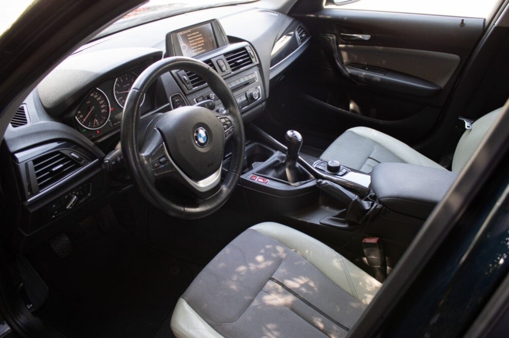 BMW 116i z roku 2011 - 10