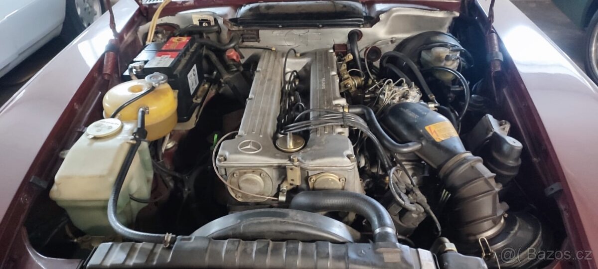 Mercedes-Benz 107 SL 280 - 10