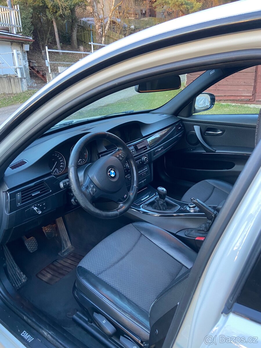 BMW E90 320D LCI 2012 - 10