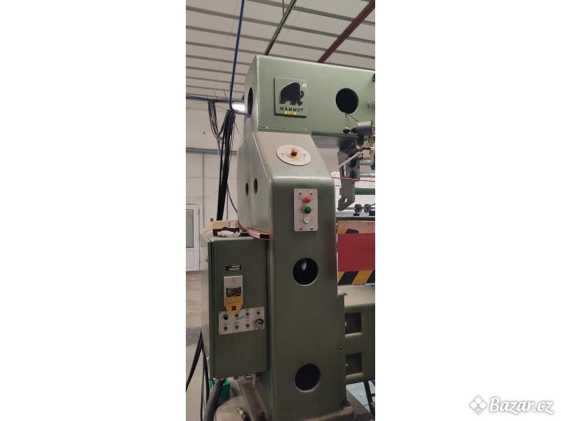 Prošívací stroj MAMMUT VMK Velkoformátový prošívací stroj - 10