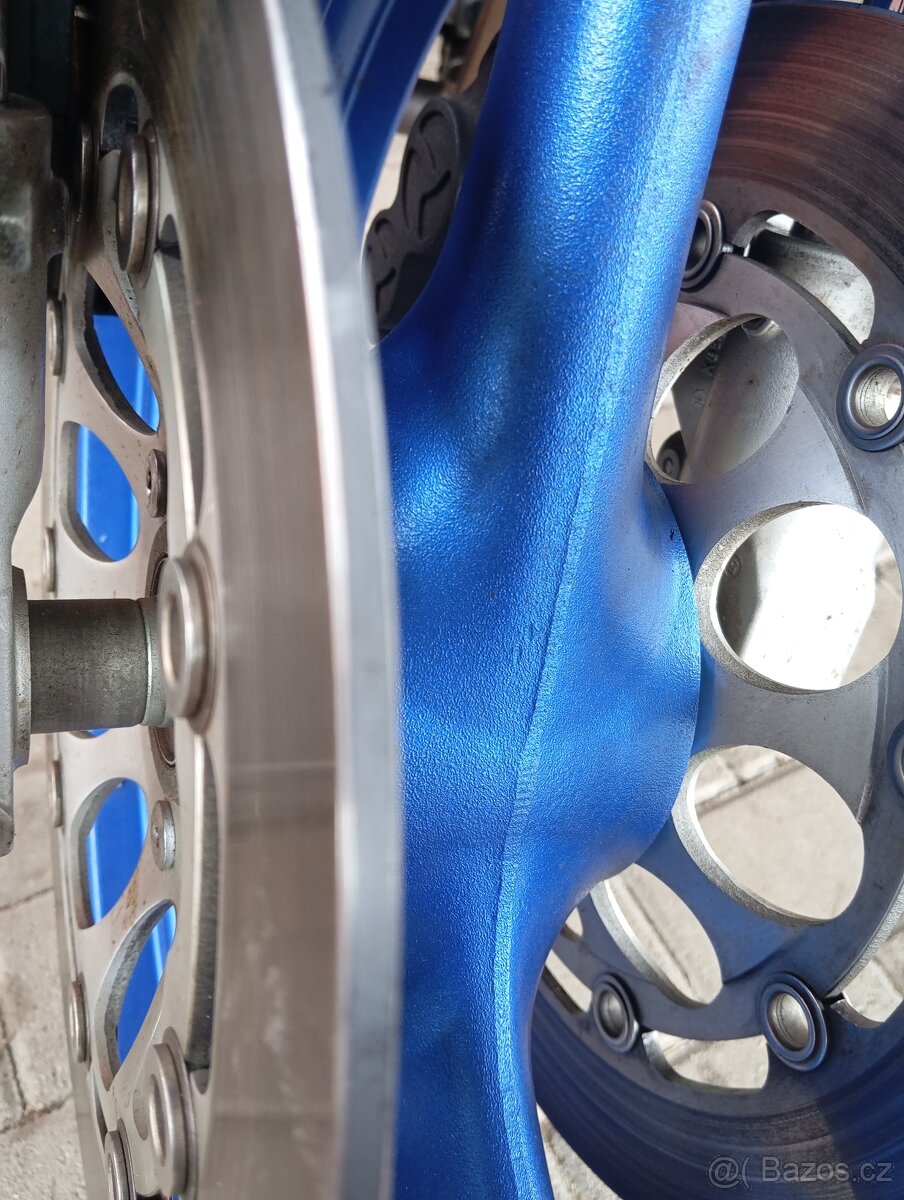 Suzuki GSX-R 1100. - 10